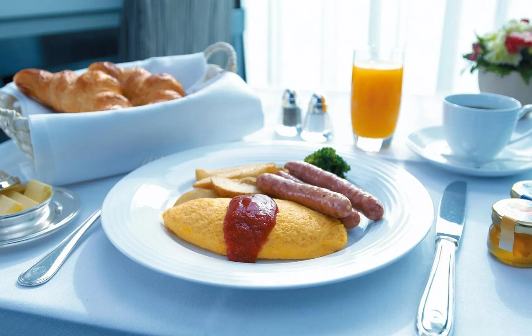 Hotel New Otani Tokyo The Main 5*,  Япония
