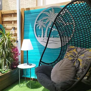 apartment-big-private-terrace-50-m-calafell-beach-parking.catalonia-hotels.com/